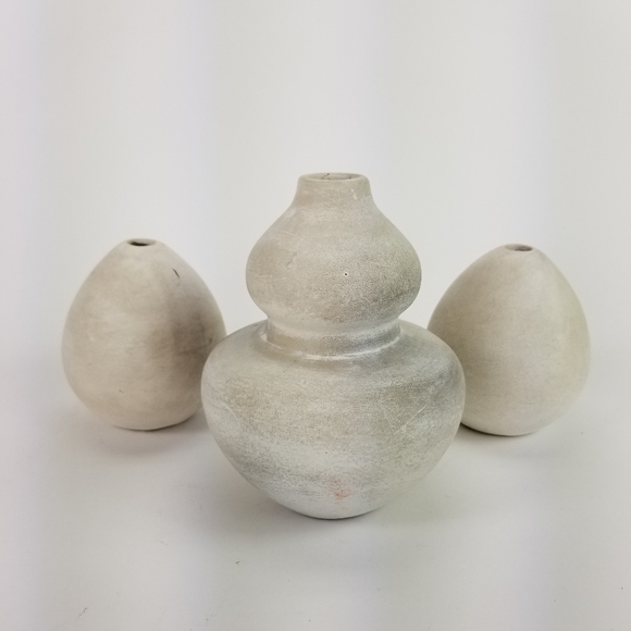 Nate Berkus Other - Nate Berkus Set of 3 Bud Vases